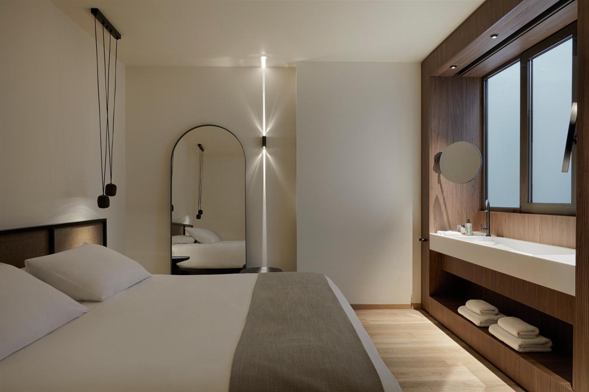 Athens Woo Suites Экстерьер фото